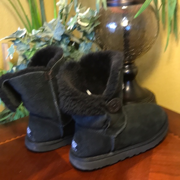 UGG Black Bailey Short Button Boots - Picture 3 of 8